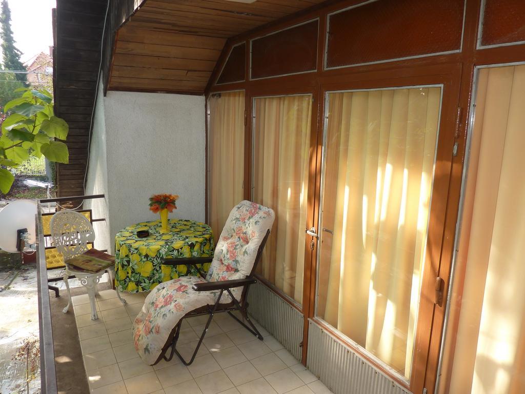 Vadasztanya Apartmanhazak Сиофок Стая снимка