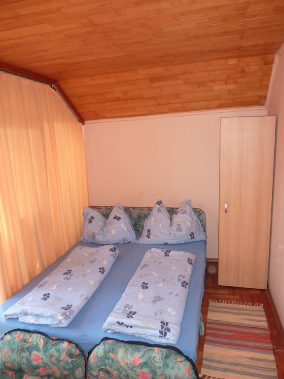 Vadasztanya Apartmanhazak Сиофок Стая снимка