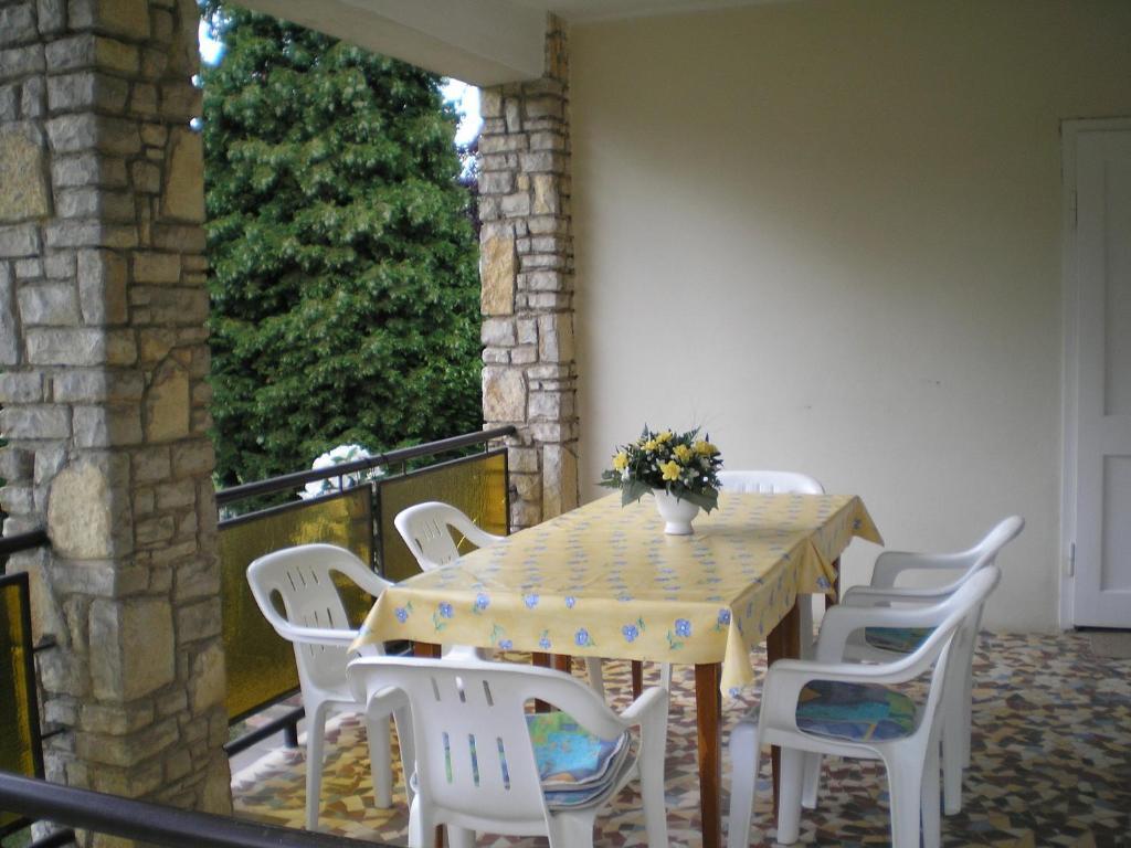Vadasztanya Apartmanhazak Сиофок Екстериор снимка